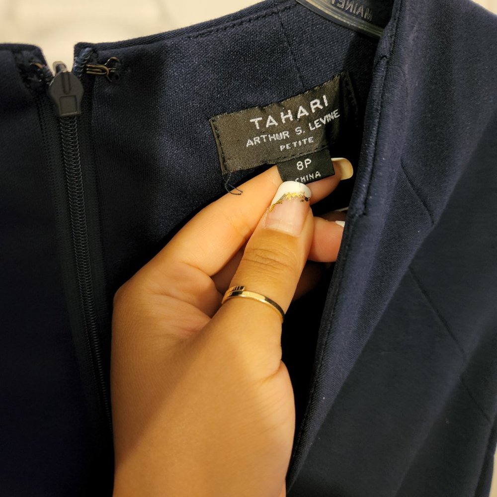 Tahari | Navy Blue Sleeveless Lined Dress with A-Line Ruching Waist Detail, Sz 8 - Picture 3 of 8